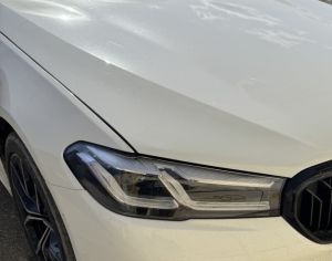 იშლება BMW 530 xdrive 2022