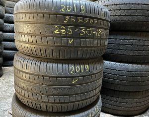 285/30 R18