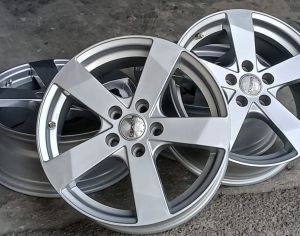 5/114.3,R-17,J-7,ET-40..HONDA,JEEP,HYUNDAI,KIA,LEXUS,NISSAN,SUZUKI,TOYOTA,RENAULT,MITSUBISHI..ORIGINAL GERMANY!!!!DEZENT WHEELS