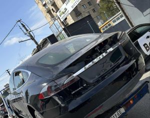 tesla model S