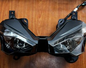 მეორადი ფარი, ორიგინალი, დაუზიანებელი  ZX-6R Ninja 500  2024+ headlights