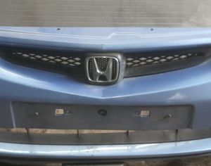 HONDA JAZZ-ის წინა ბამპერი გერმანიიდან,ორიგინალი.