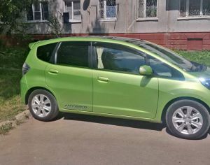 ჰონდა  ფიტის  ორიგინალი  კარების  შუშები  და  სამკუთხედი  შუშები, ჩამოტანილია  იაპონიიდან, 2008-2013-მდე.