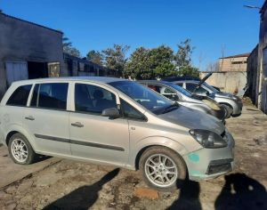 იშლება opel zafira 2007 წ