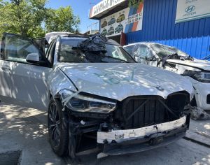 იშლება BMW X5 xDRIVE 45E  HIBRID