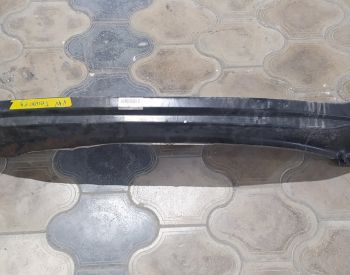 Volkswagen Touareg 2010-18 უკანა ბალკა