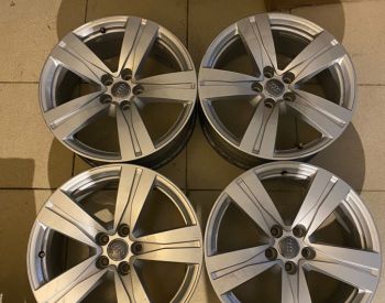 AUDI Q7 R18 5X112