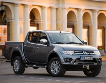 MITSUBISHI L200 2007-2014 კარის შუშები