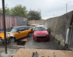 იშლება mini cooper F56