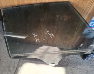 Mazda CX-30 უკანა მარცხენა შუშა