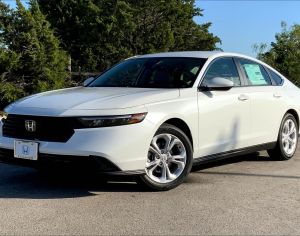 დაიშალა HONDA ACCORD 2024, 3K მილი გარბენით. გვაქვს ძრავი, გადაცემათა კოლოფი, კარები, დისკები იდეალური საბურავებით, მონიტორი და ა.შ. თითქმის ყველა ნაწილი.  -დარეკეთ  599949119