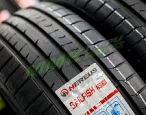 275/45R21