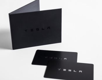 იყიდება ტესლას ორიგინალი გასაღები TESLA KEY