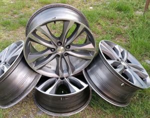 იყიდება!! chevlot malibu premier დისკები!!!