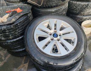 Სუბარუს Ორიგინალი 17იანი 7ჯი სიგნის. 5/114,3 და 5/100 გადახვრეტის დისკები და საბურავების კომპლექტი