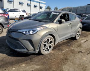 იშლება toyota chr ჰიბრიდი