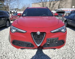 ALFA ROMEO STELVIO იშლება