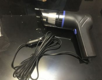 მანქანის მტვერსასრუტი