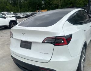 TESLA Model Y 2020-2024