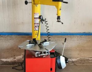 საბურავის დასაშლელშლ- ასაწყობი დაზგა