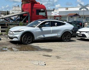 FORD Mustang Mach-E 2023 0.1 - 2