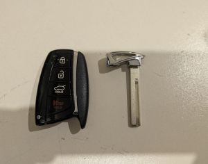 HYUNDAI Santa FE smart key