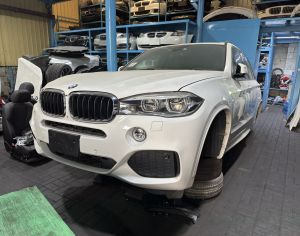 იშლება X5  F15