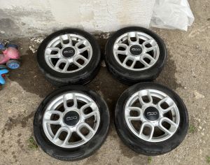 Bridgestone R15 FIAT 500
