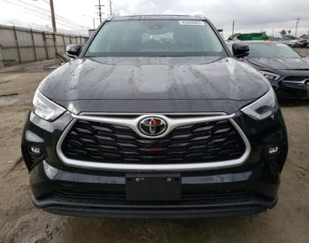 TOYOTA Highlander 2023 2.4 - 2