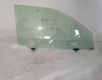 პრადოს წინა მარჯვენა და მარცხენა შუშა