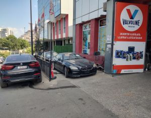 იშლება მე-6 სერია F06 640i