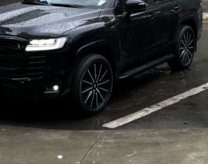 R22 TOYOTA Land Cruiser 2021-2025