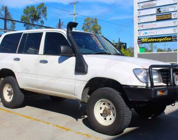 Toyota Land Cruiser 105
