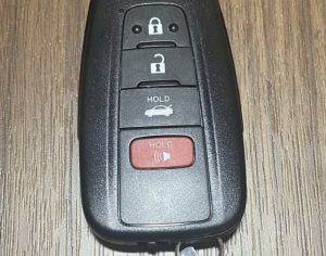 TOYOTA Corolla გასაღები პროგრამირებით ორიგინალი