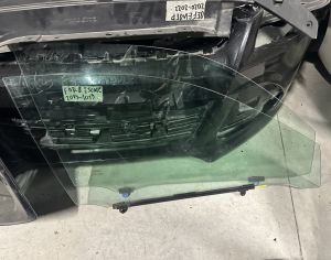 lexus gs წინა მარჯვენა კარის მინა 2011-2018