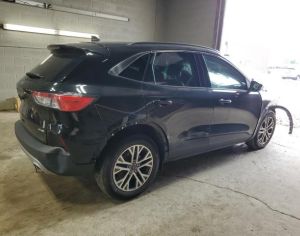 ISHLEBA FORD ESCAPE SEL 2022