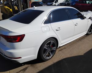 R18 AUDI A4 2017-2025