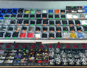 ავტომობილის კლიპსები (შპილკები)