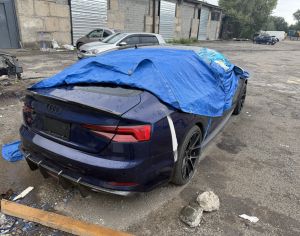 იშლება აუდი ა5 ს5