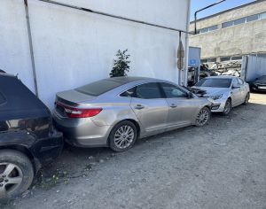 იშლება Hyundai Granduer