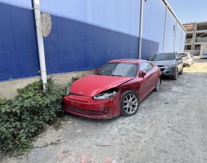 იშლება Hyundai Coupe