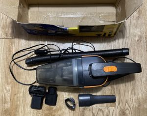 მანქანის მტვერსასრუტი