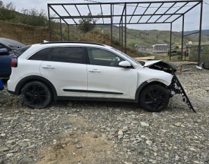 კია ნირო ნაწილები