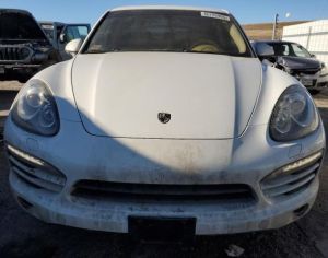 დაიშლა porshe cayenne 2012 წლიანი