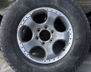 R17  ნისან იქსტერას დისკი საბურავით.