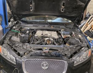 Jaguar Xf იშლება