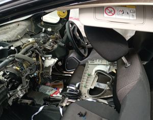 იშლება ჰონდა ფიტი 2015 წ. იაპონური