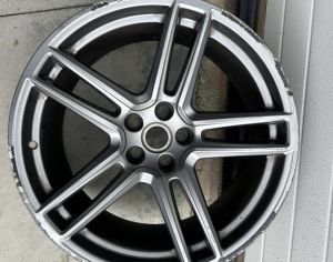 R20 PORSCHE macan  დისკი ერთი ცალი R20