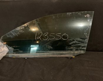 ადგილზე გვაქვს Toyota Avalon-ის წინა მარცხენა შუშა