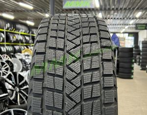 R18  235/45 ზამთარი